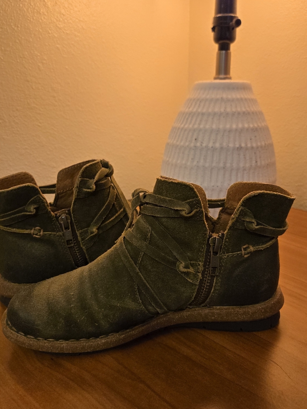 Born Tarkiln Women's Olive Suede Ankle Boots with Wrap Straps Size 6.5M/W - Picture 4 of 12